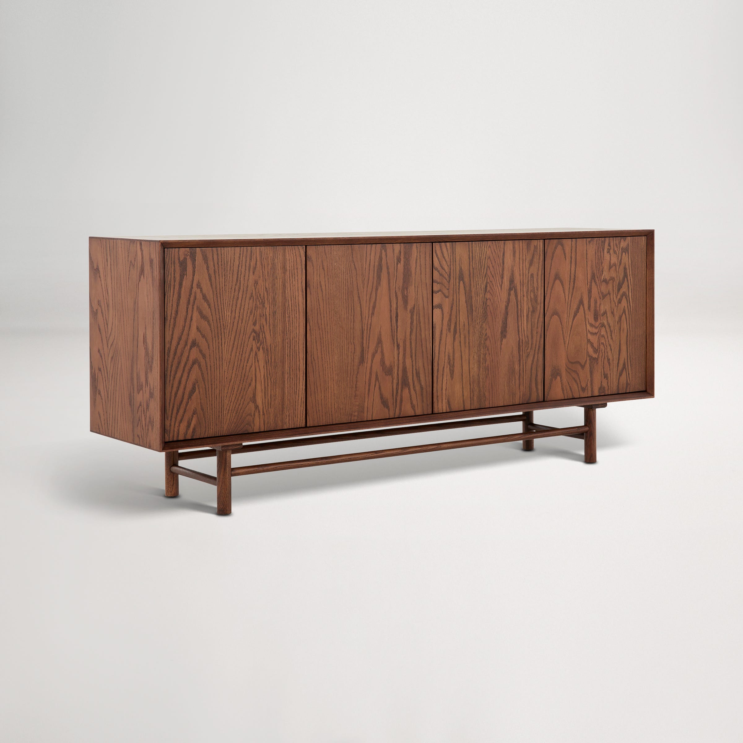 Ollie Sideboard | Walnut | Lounge Lovers