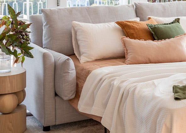 Felix Chaise Sofa Bed Lifestyle Image