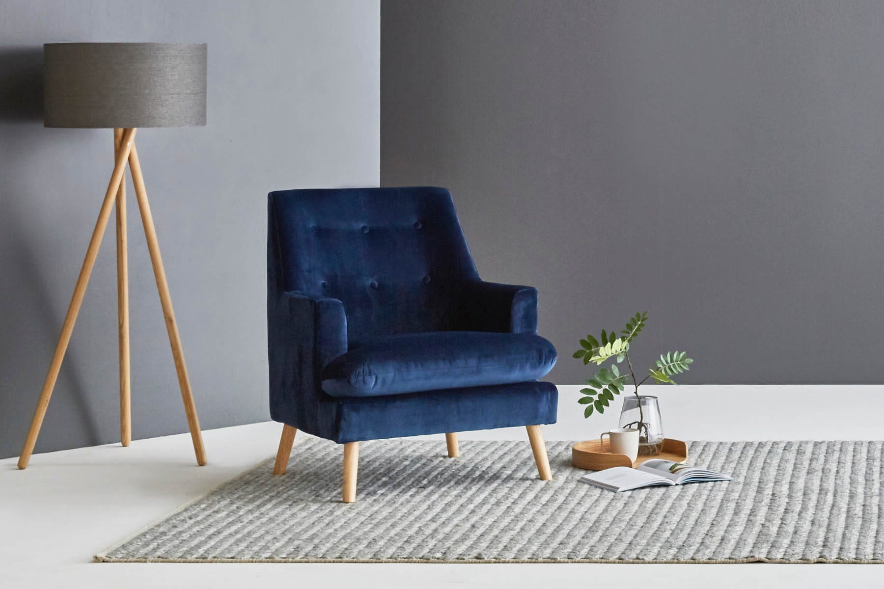 lounge-lovers-linda-velvet-armchair